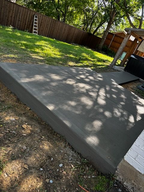 Hot Tub Pads for Maldonado's Concrete Construction in Dallas, TX