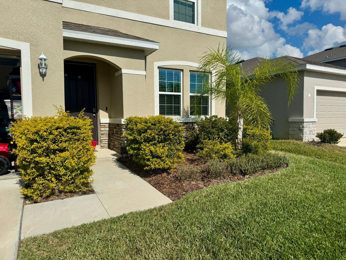 Landscaping for Shoreside Property Services in Apollo Beach, FL