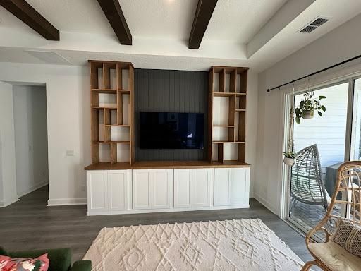 Interior Carpentry for MI Contracting LLC in St. Augustine, FL