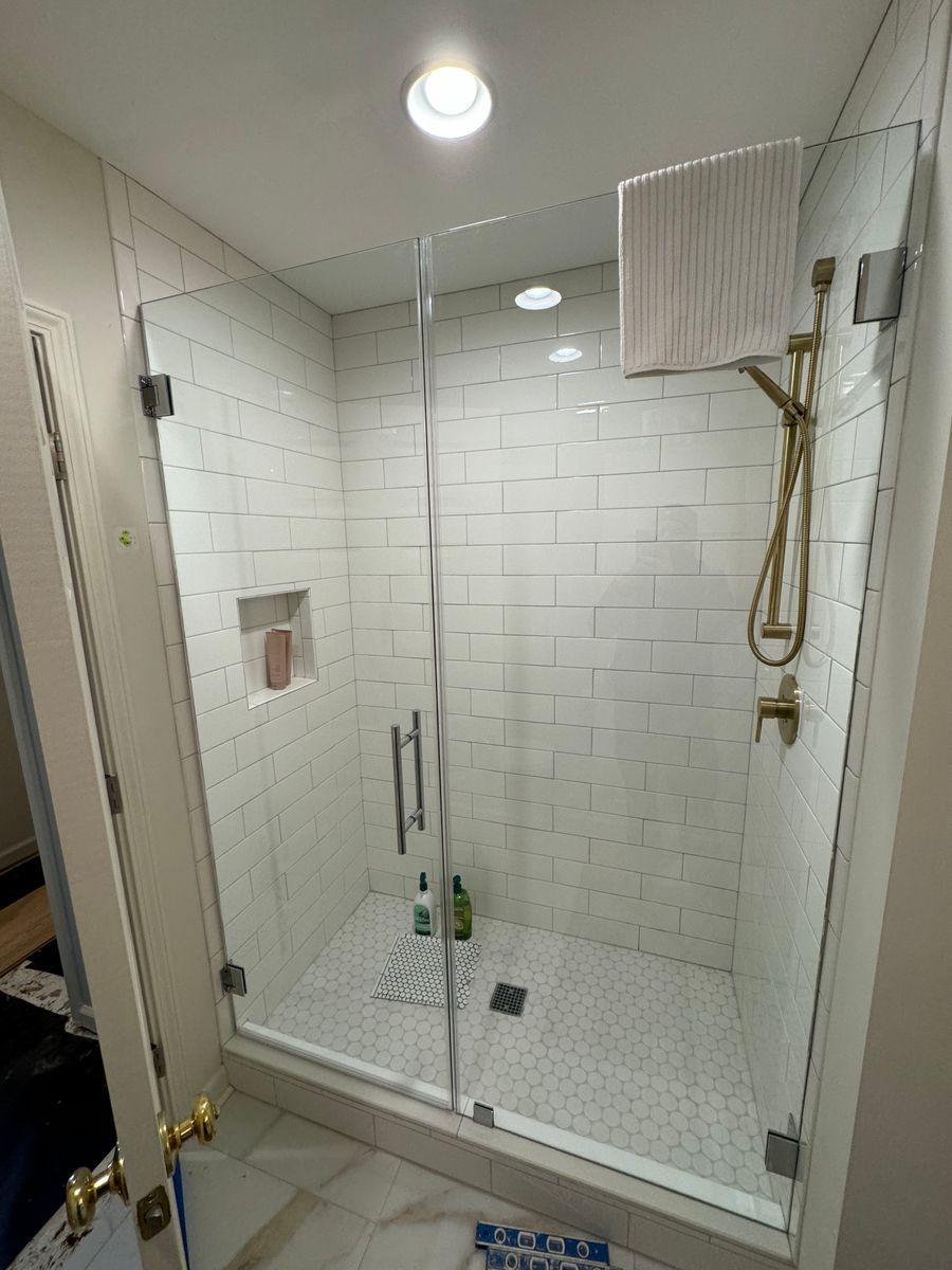 Custom Showers for Jays Tile Styles LLC in New Berlin, WI