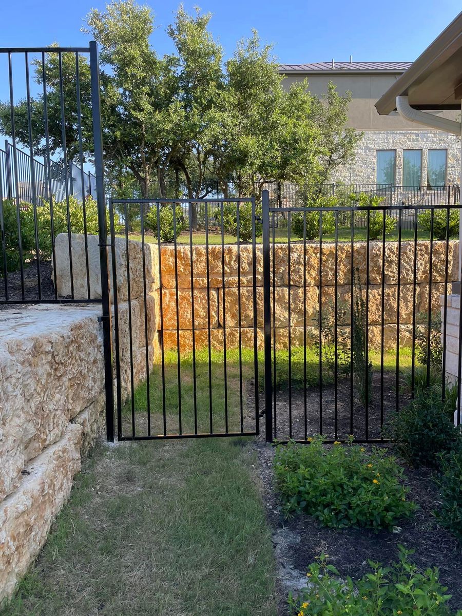 Other Services for LT Fencing & Welding in Lakeway, TX