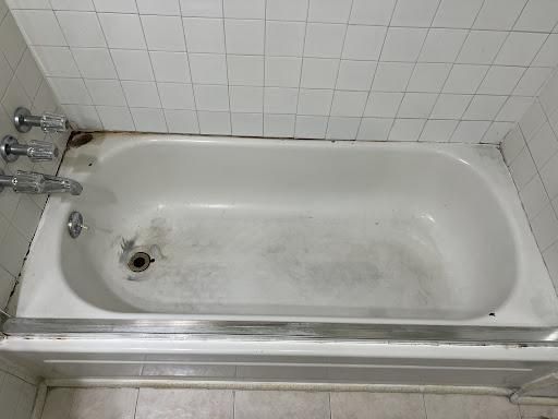 Shower Pan Reglazing for Affordable N.Y.C Bathtub Reglazing  in New York, NY