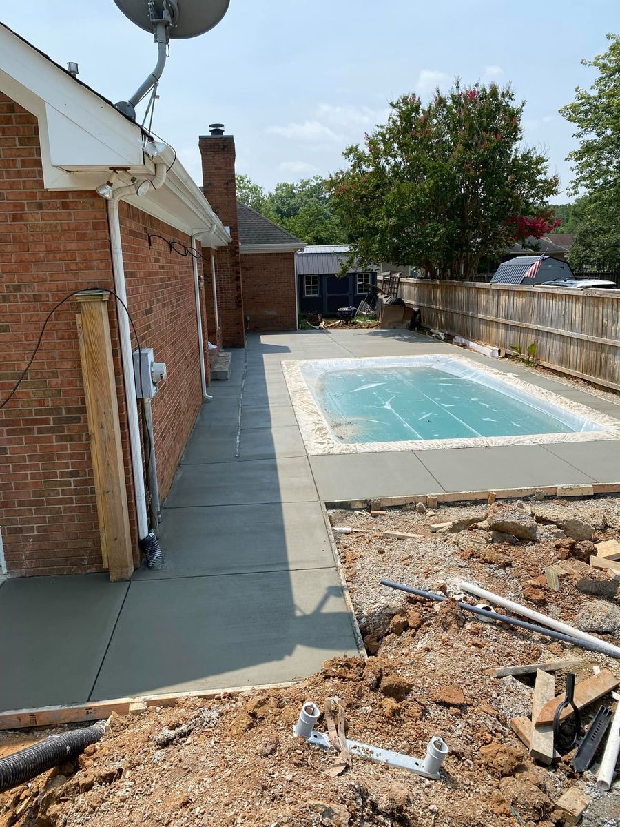 Vinyl Pools for Henry's Construction in Nashville, TN