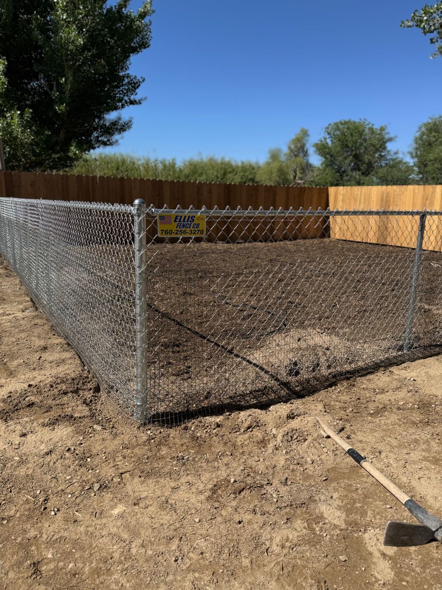Commercial Fence for Ellis Fence CO in Barstow, CA