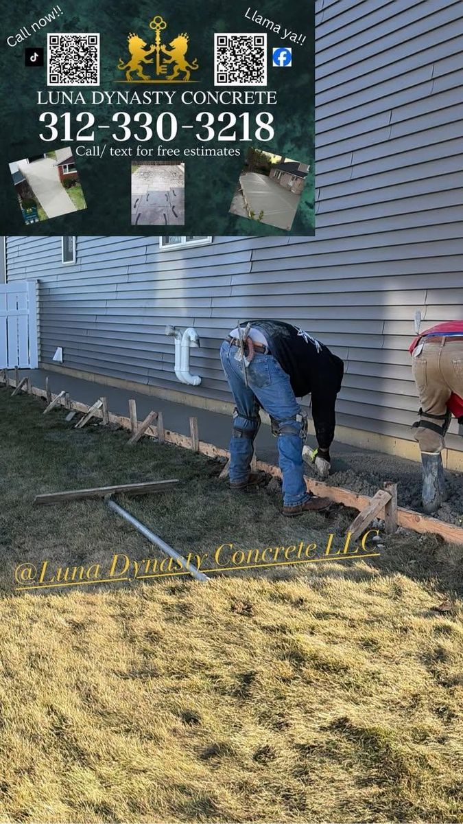 Sidewalk Installation for Luna Dynasty Concrete in Chicago, IL