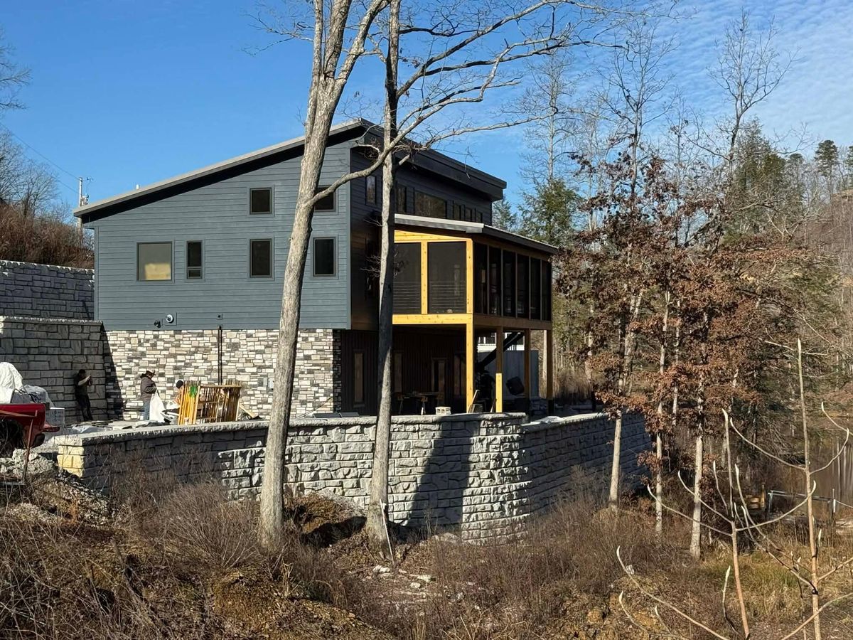 All forms of Siding metal and vynl for KY Gutter Pro & Specialty Roofing Systems in Monticello, KY