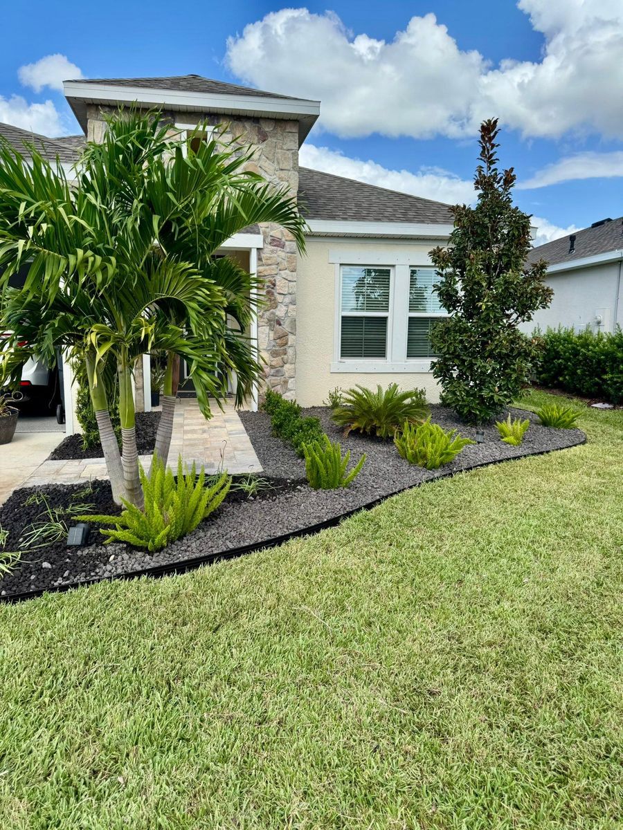 Landscaping for Shoreside Property Services in Apollo Beach, FL
