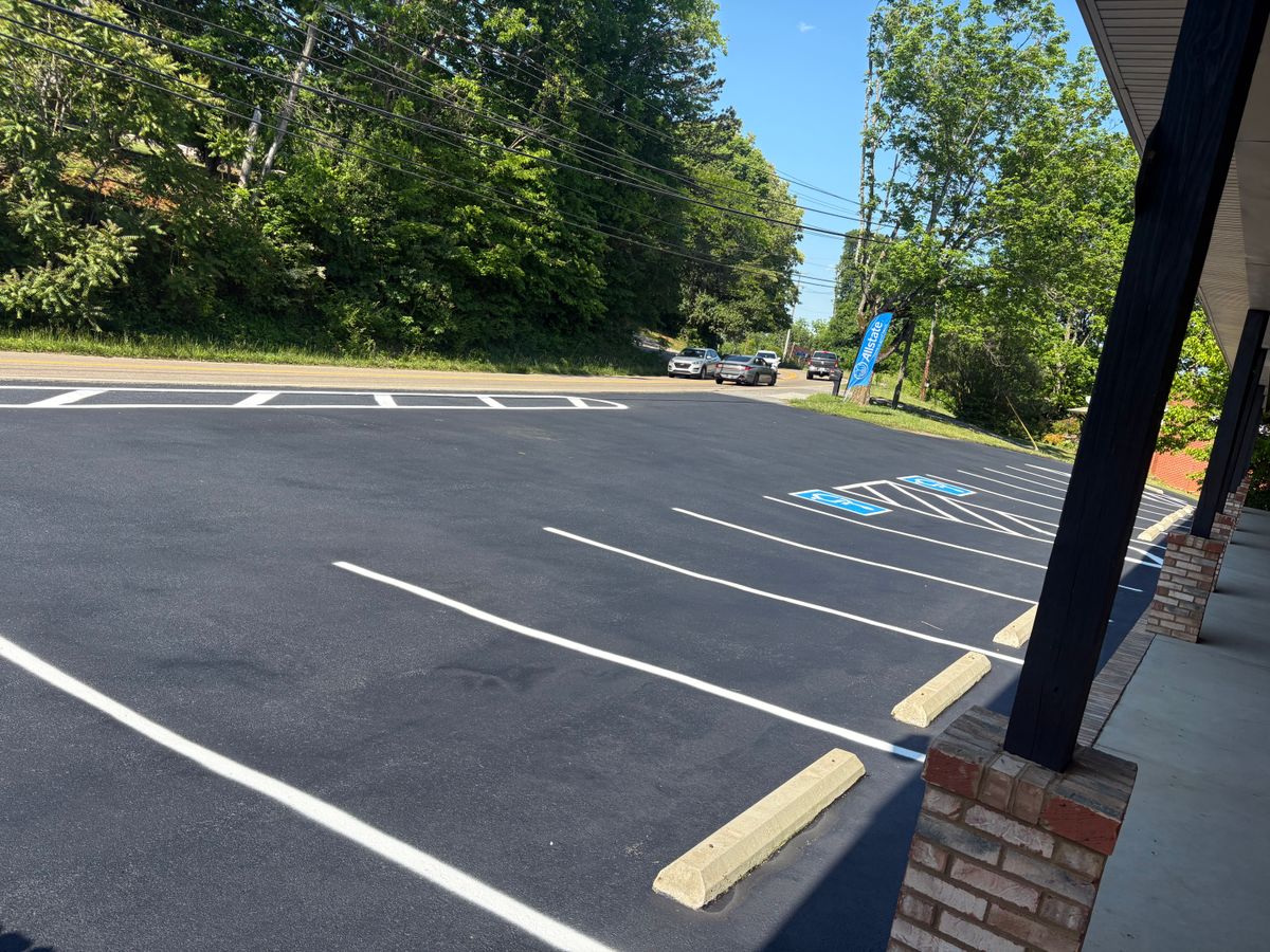 Sealcoating for Quality Paving in Seymour, TN