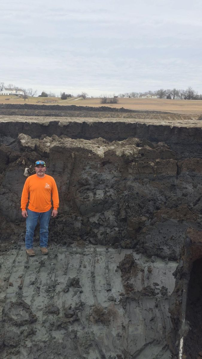 Trenching for Kelly’s Excavating and Dirt Work in Grain Valley, MO