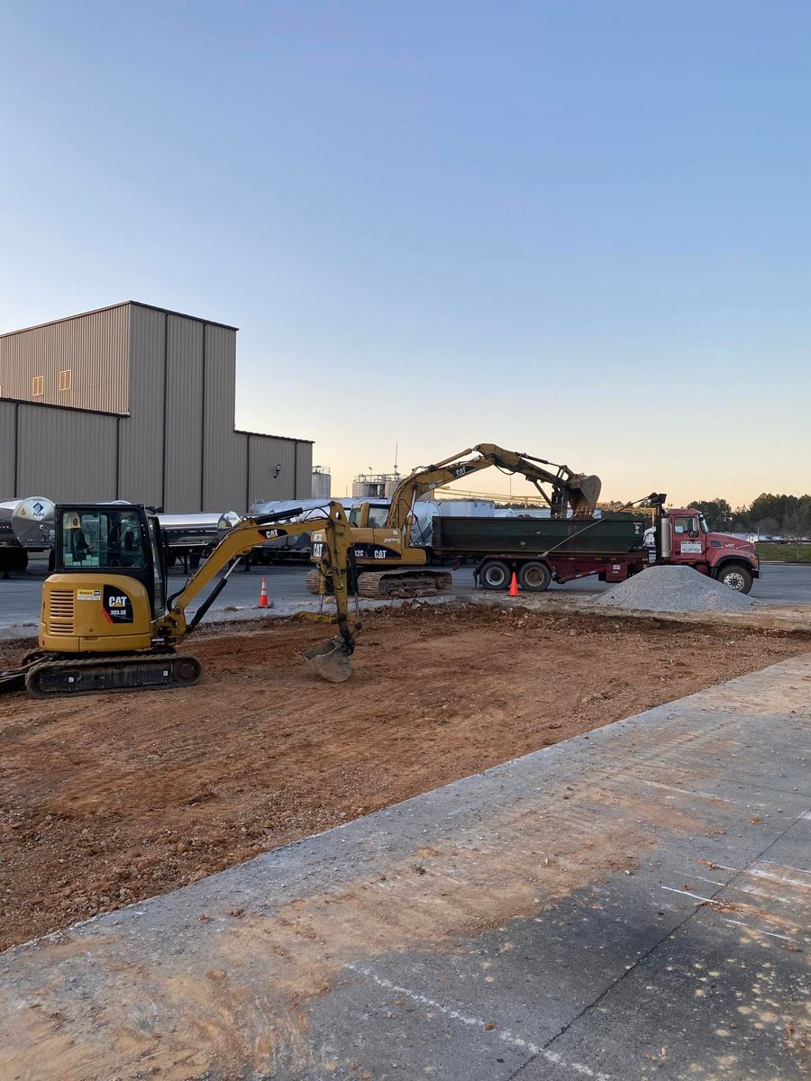 Residential & Commercial Excavation for McBryar Excavation in Trenton, GA