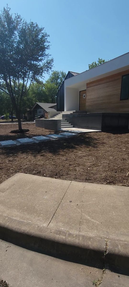 Landscape for Green Pastures Lawn Care in Bastrop, TX