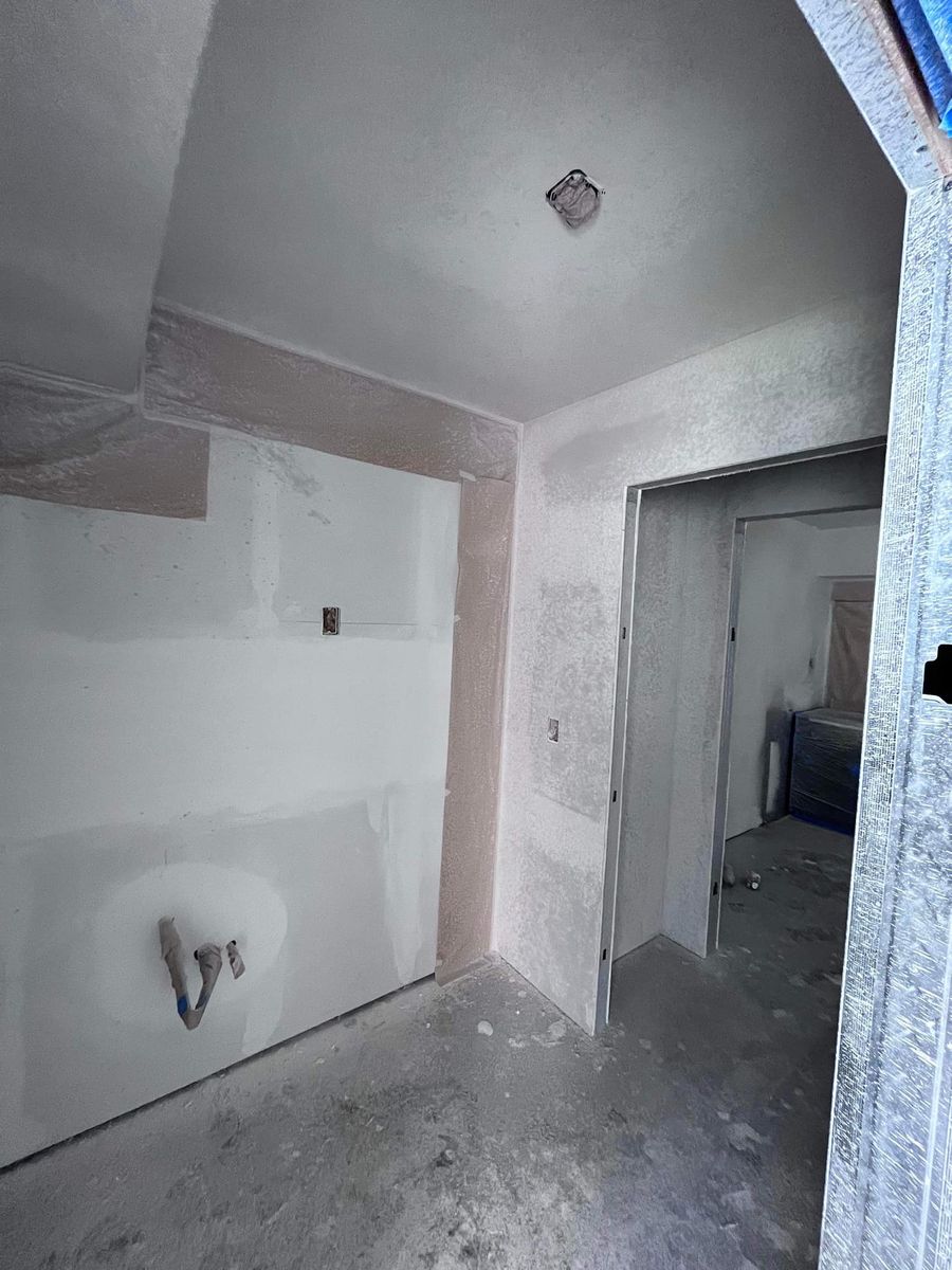 Specialized Hand & Spray Texturing for Rolan’s Pro Finish in Amarillo, TX