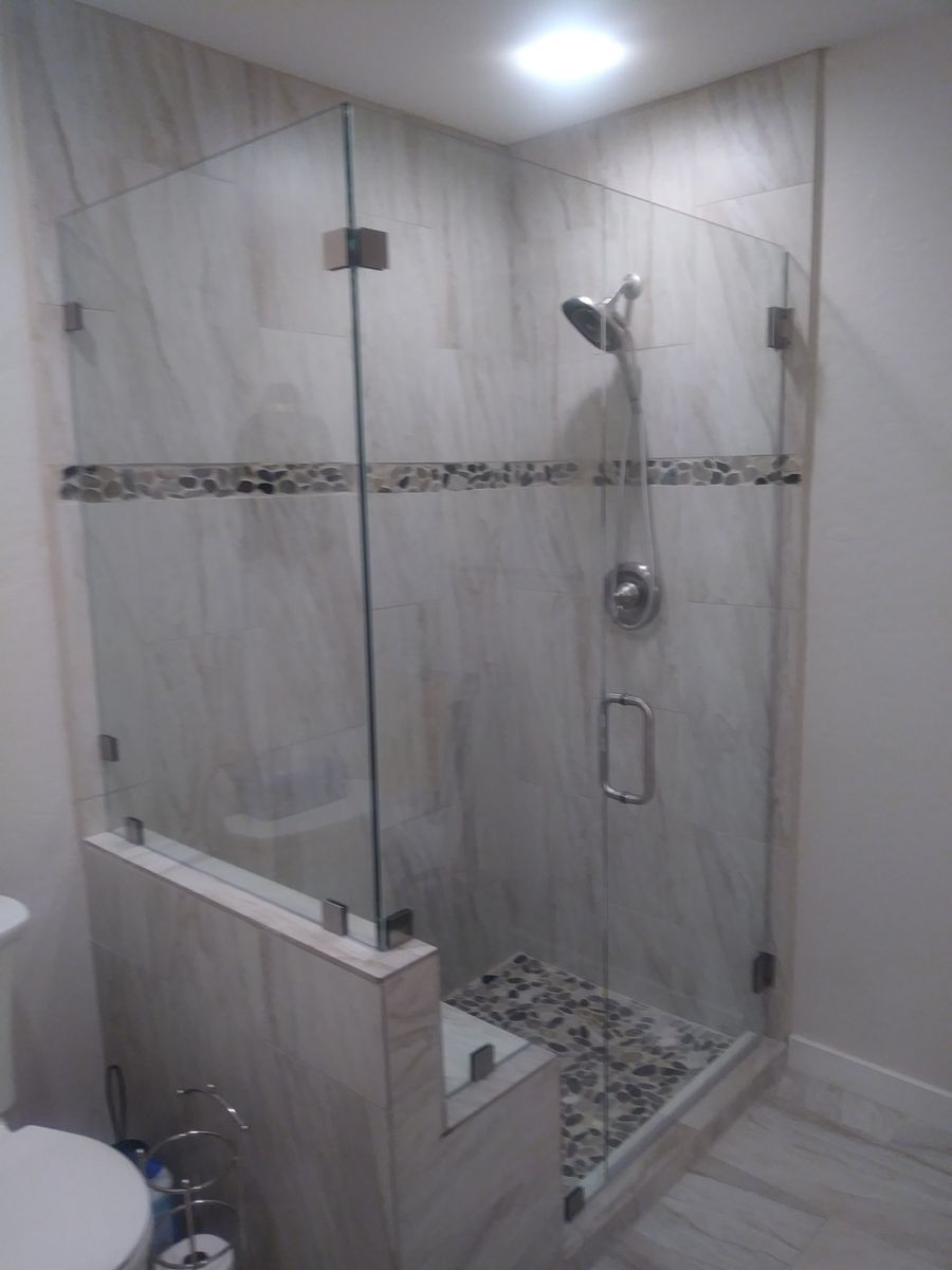 Shower Glass Installs for Maricopa Glass in Phoenix, AZ