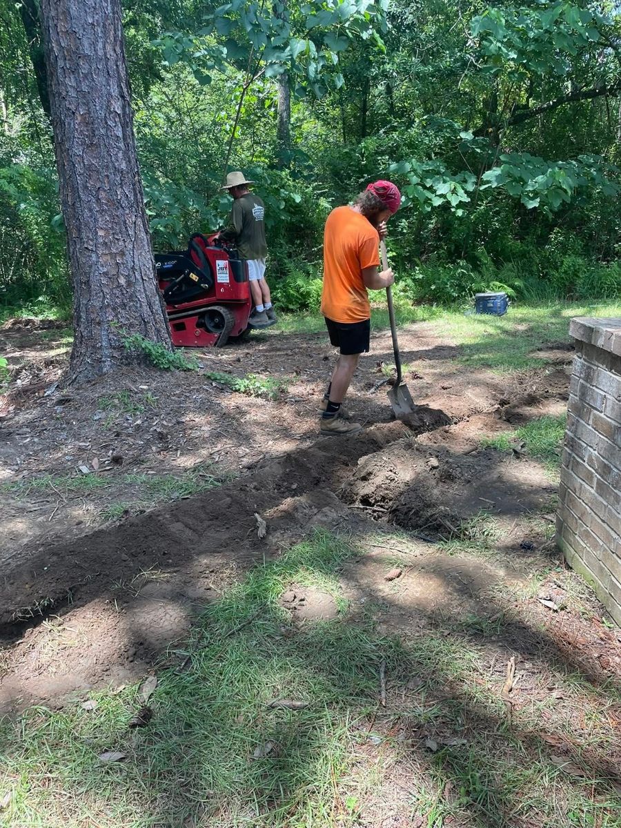 Landscape Maintenance for Enhanced Landscape in Daphne, AL