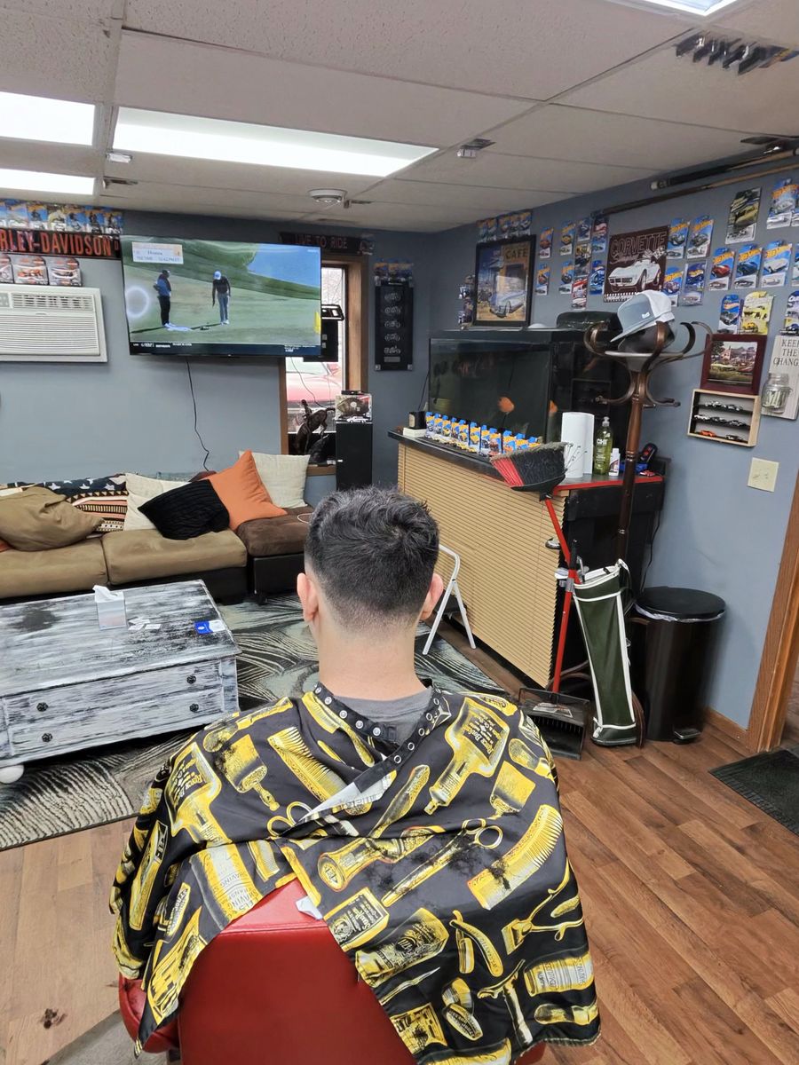 Mens Haircuts for LGND CUTS in Williston, ND