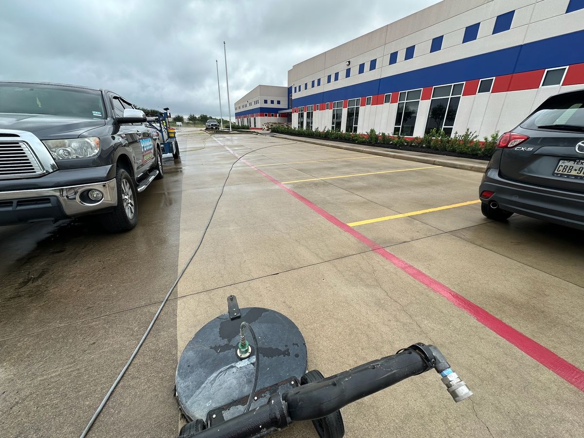 Parking Lot Cleaning for Power Pressure Wash in Houston, TX