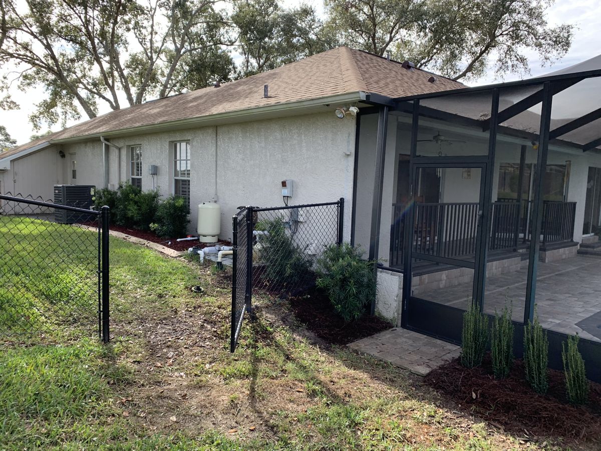 Much/Rock Installation for Cornerstone landscapes in Lecanto, FL