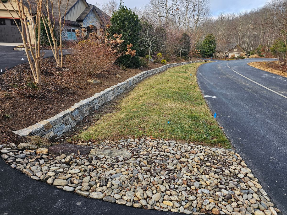Hardscapes for Acosta's Stone work in Hendersonville, NC