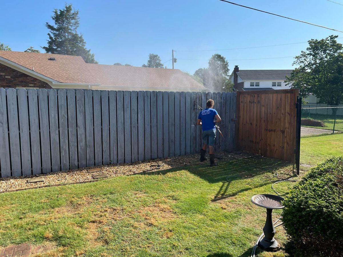 Fence Washing for Shoals Pressure Washing in North Alabama, 