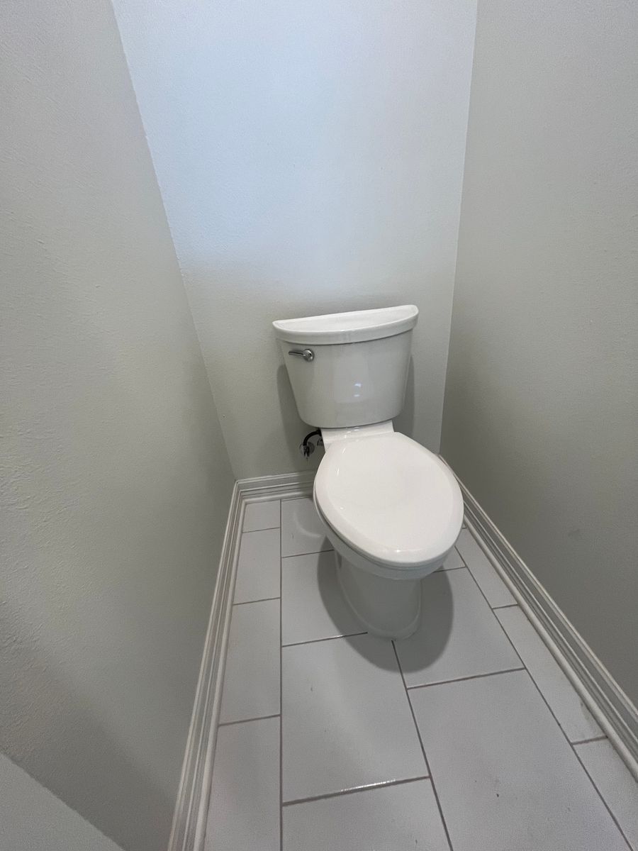 Toilet Repairs And Installation for Baxout Plumbing & Drain in Bristow, OK