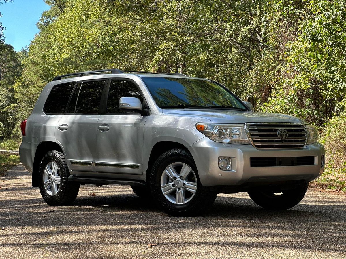 Waxing Services for Hollywood Detail in Northport , AL