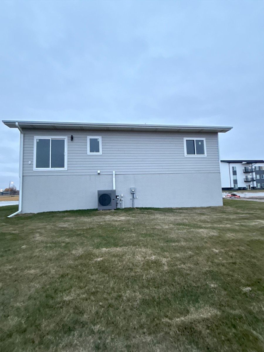 Windows for SMC Exteriors & Construction in Lexington, NE