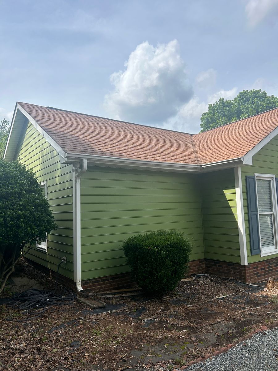 Roofing Cleaning for 4U Pressure Washing in Huntersville, NC