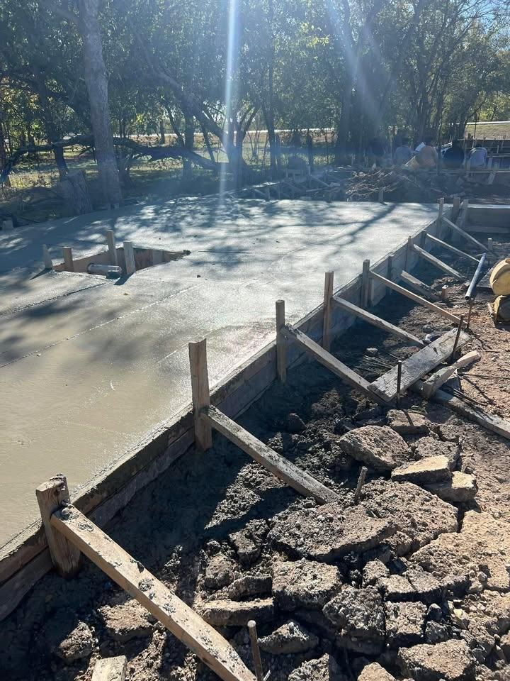 Day Laborer Hourly Rates for King Services in Seguin, TX