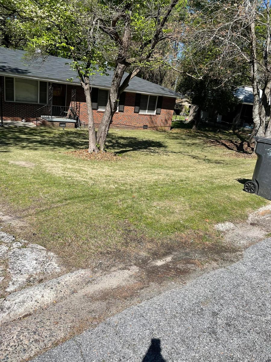 Fall Clean Up for Sparks Landscaping in Augusta, GA
