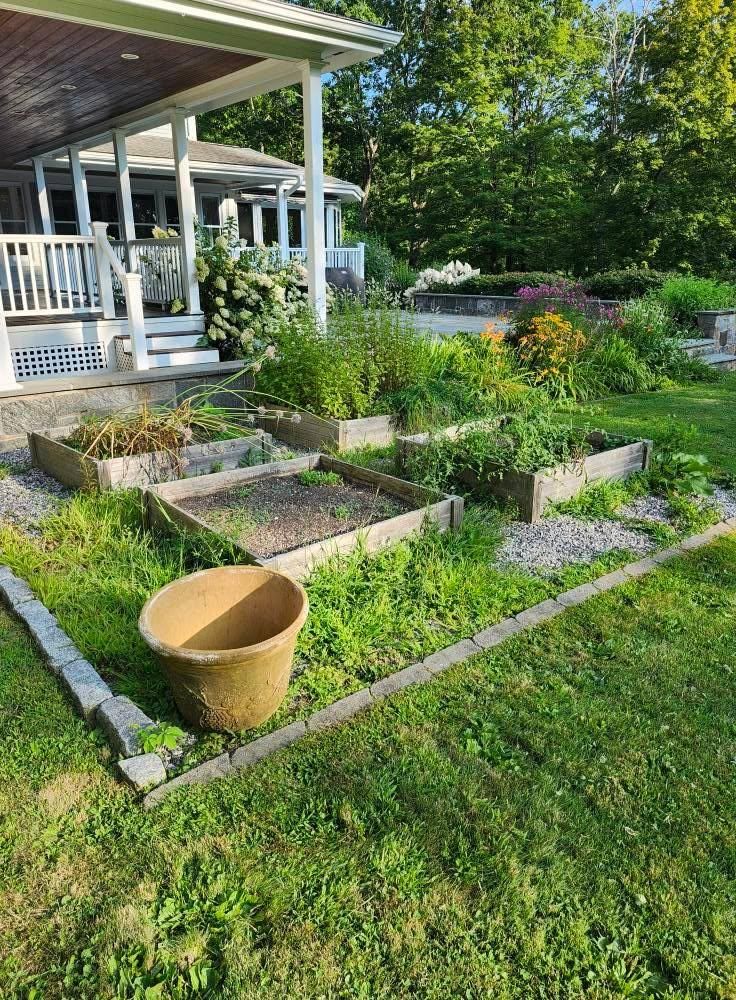 Landscape Installation for Landscape Innovations LLC in Torrington, CT