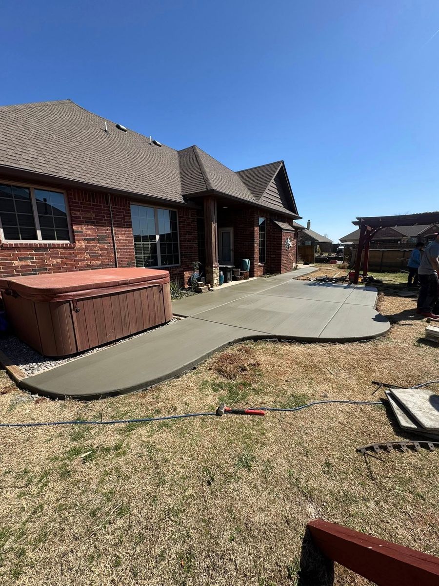 Exterior Remodeling for Clutch Roofing & Construction in Mustang, OK