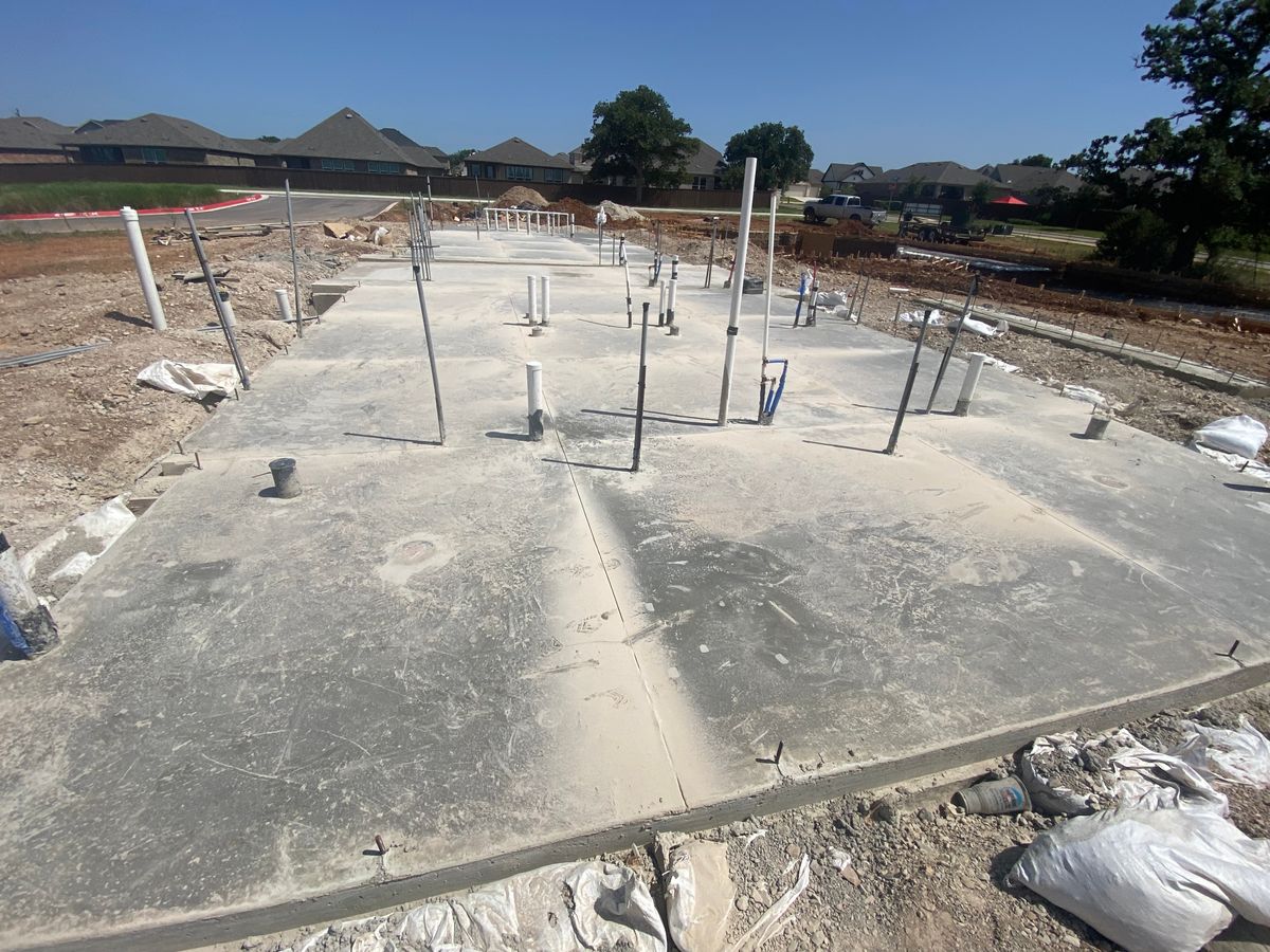 Concrete for Leo's Concrete Crew in Elgin, TX