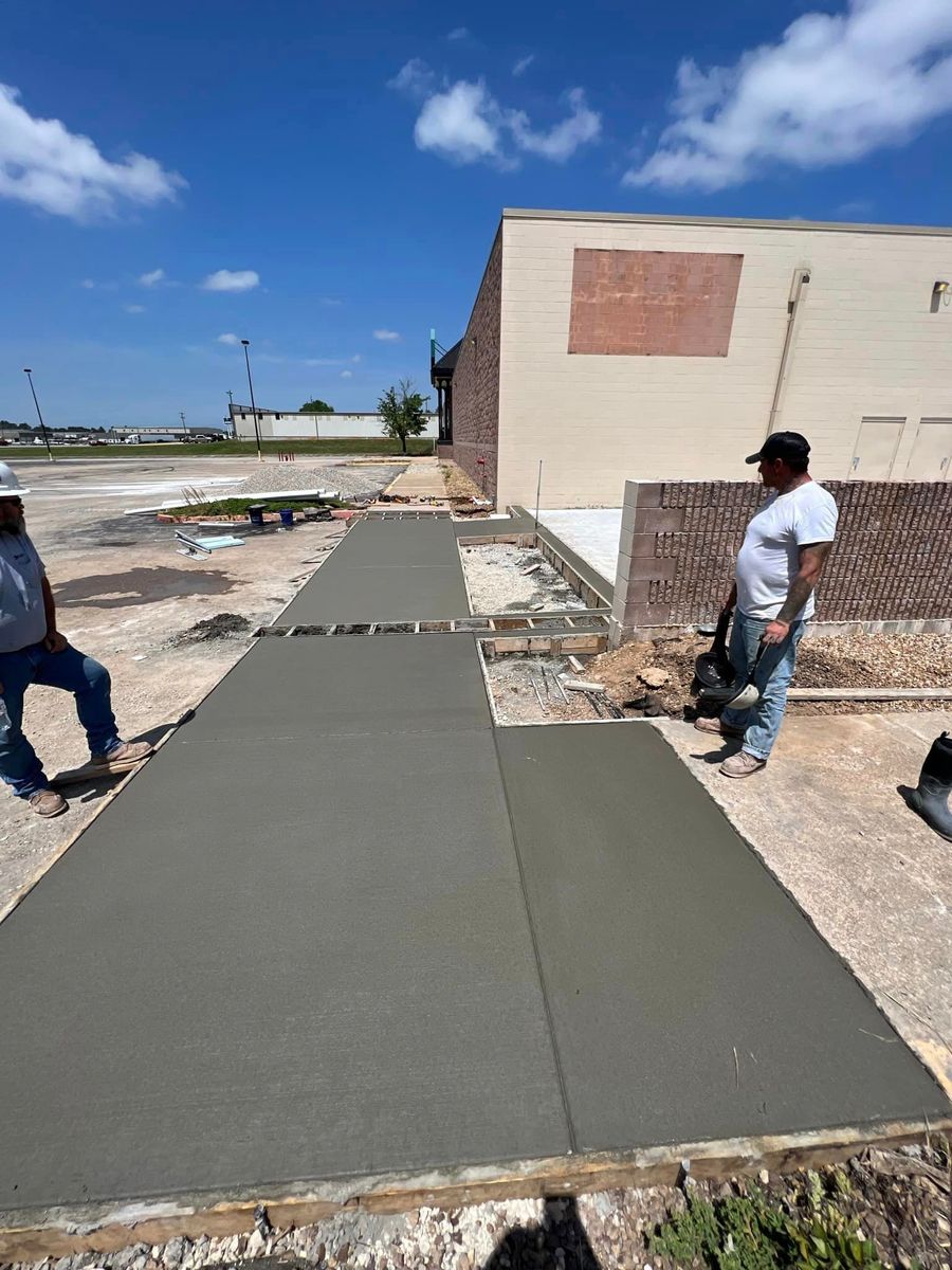 Sidewalk Installation for Kain's Concrete in Springfield, MO