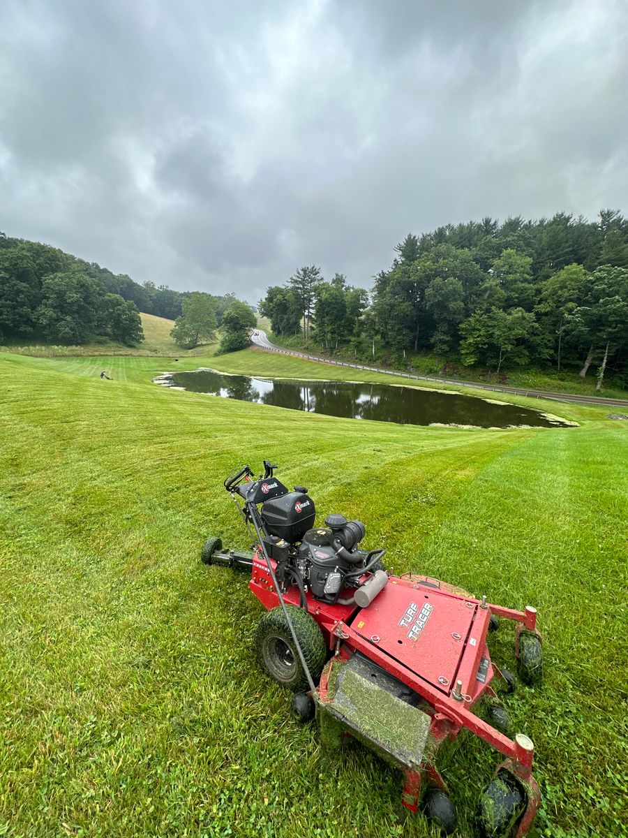 Fall and Spring Clean Up for Buckeye Lawns & Landscaping LLC in Millersburg, OH