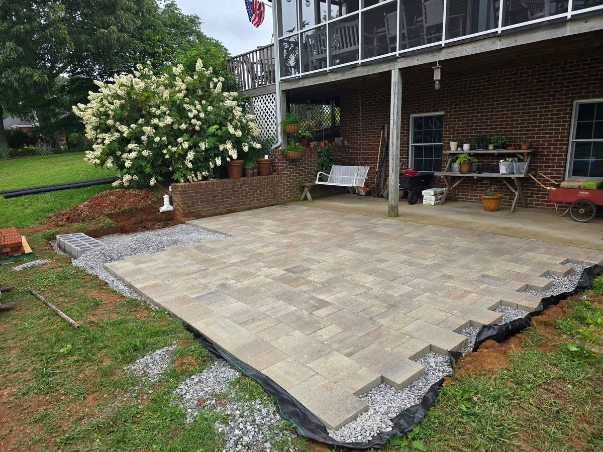 Patio Design & Construction for Dustins Lawncare and Landscaping in Lawrenceburg, TN