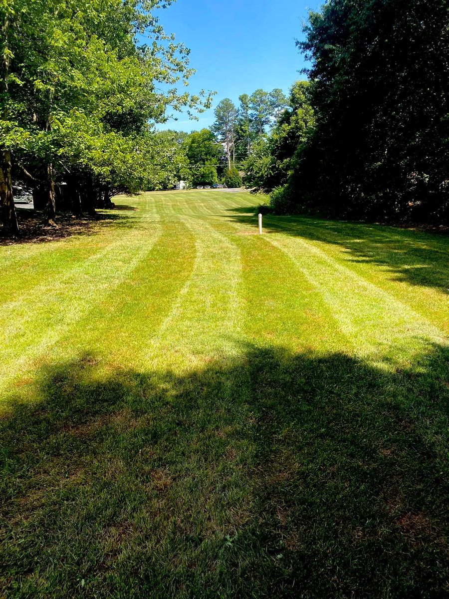 Mowing for Taylormade Lawn Management in Clarkesville, GA