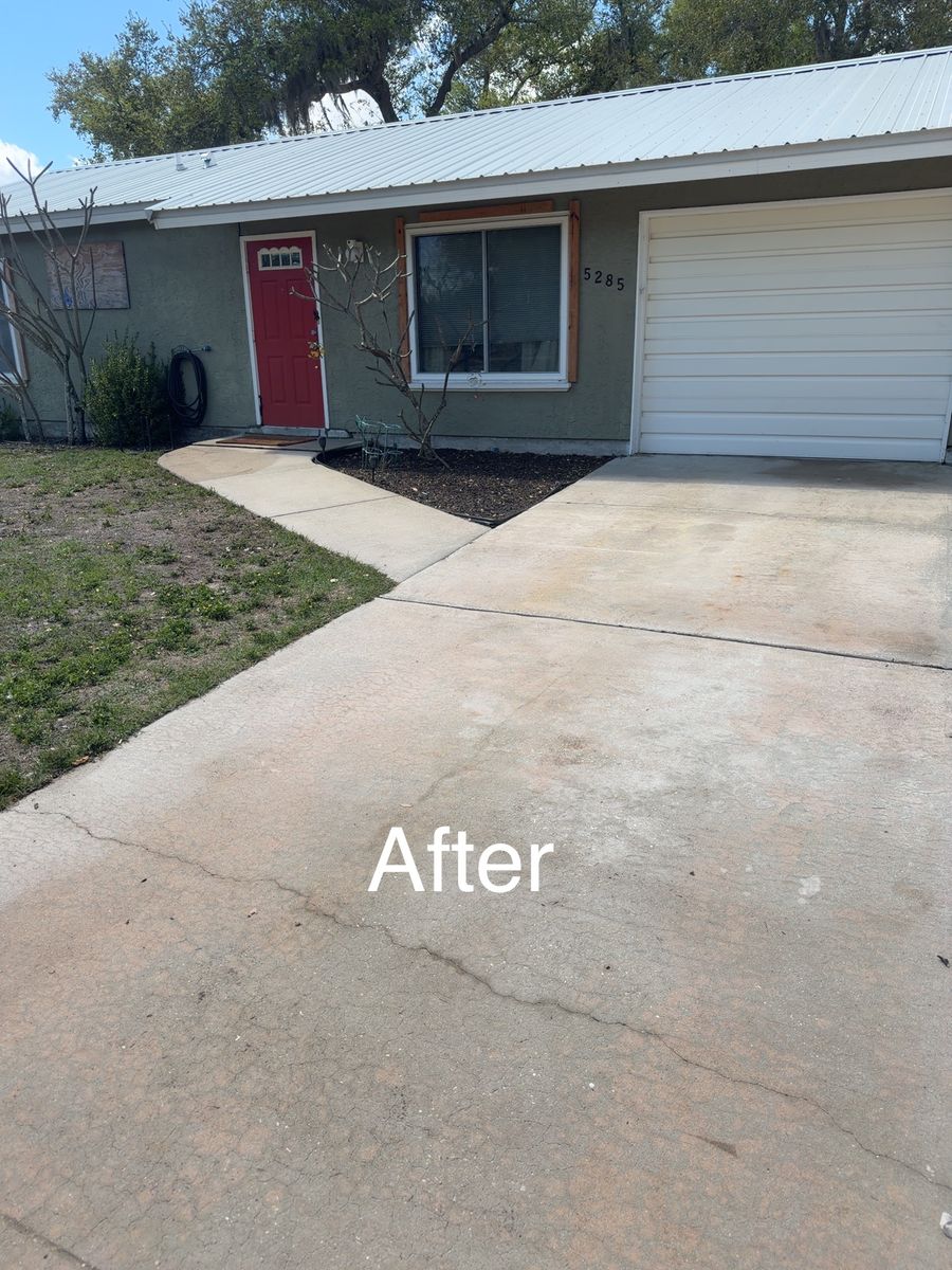 Flat Surface Cleaning for My Soft Wash Guys in Venice, FL