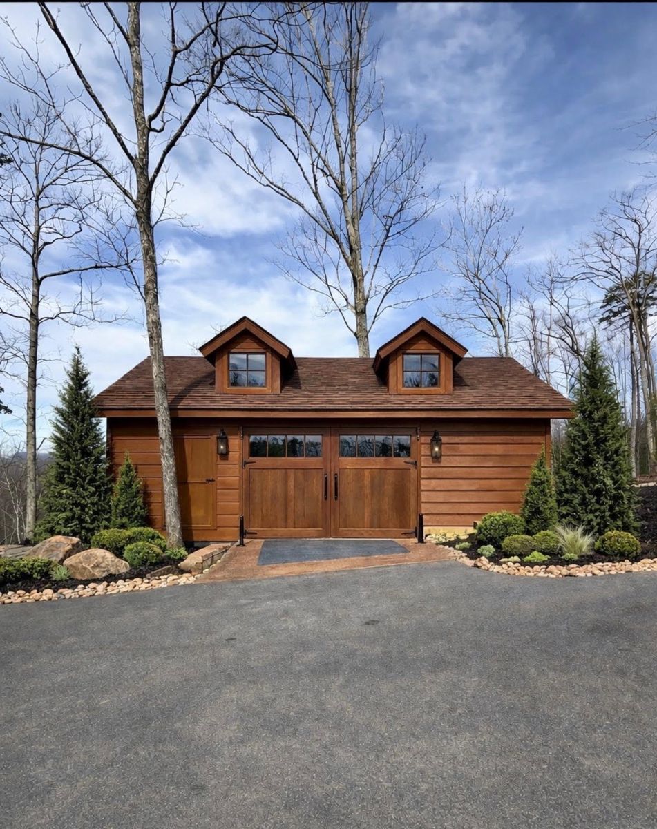 Cabin Staining for Starkeys Home Improvement and Cabin Maintenance in Sevierville, TN