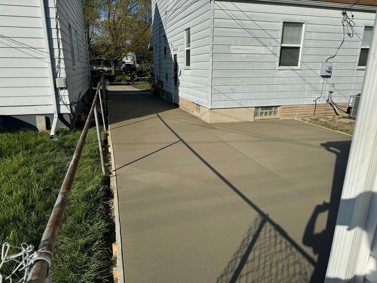 Concrete for The Guys Landscaping & Foundation Repairs LLC in Trenton, MI