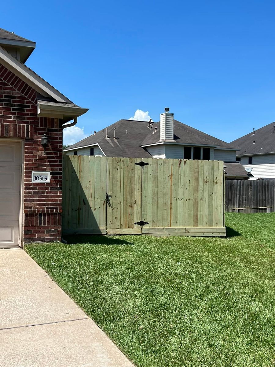 Gate Installation for Longhorn Fence & Land Development in Webster, TX