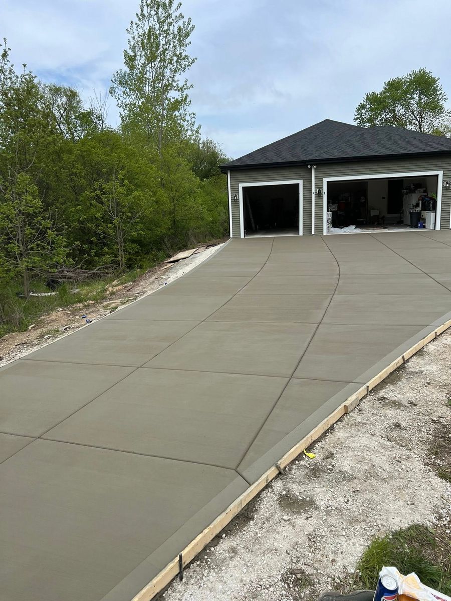 Sidewalk Installation for MKE Concrete Contractors LLC in Milwaukee, WI
