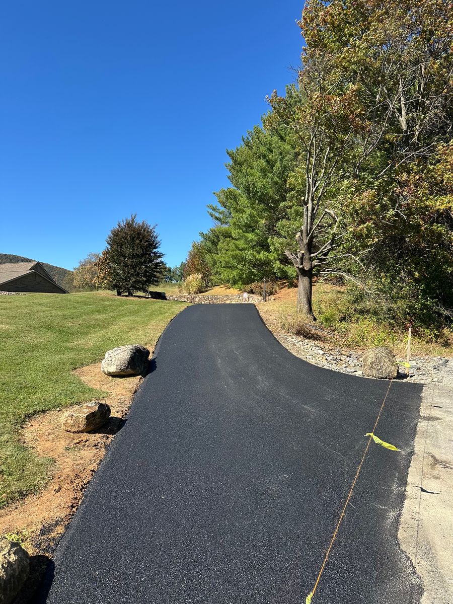 Asphalt Driveways for James R Carter Paving in Roanoke, VA