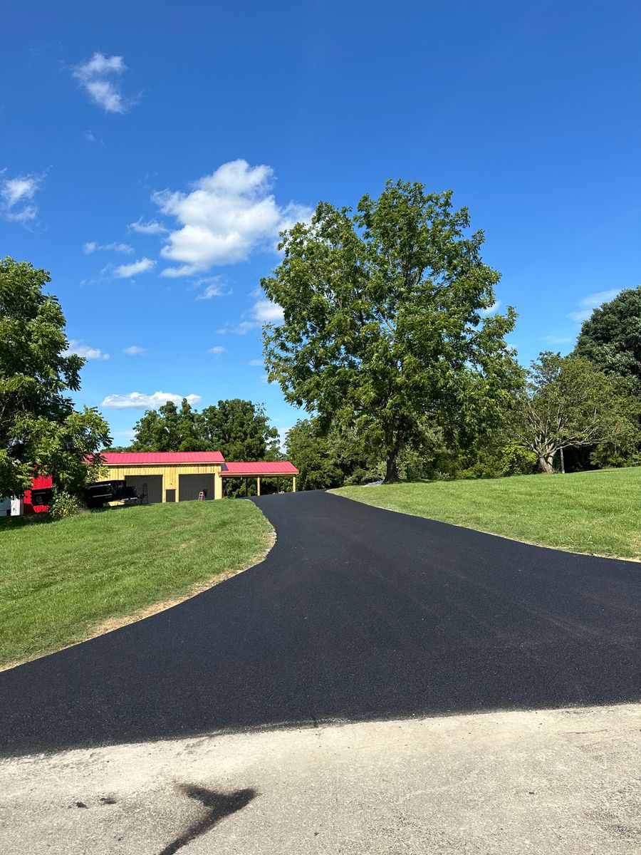 Asphalt Driveways for James R Carter Paving in Roanoke, VA