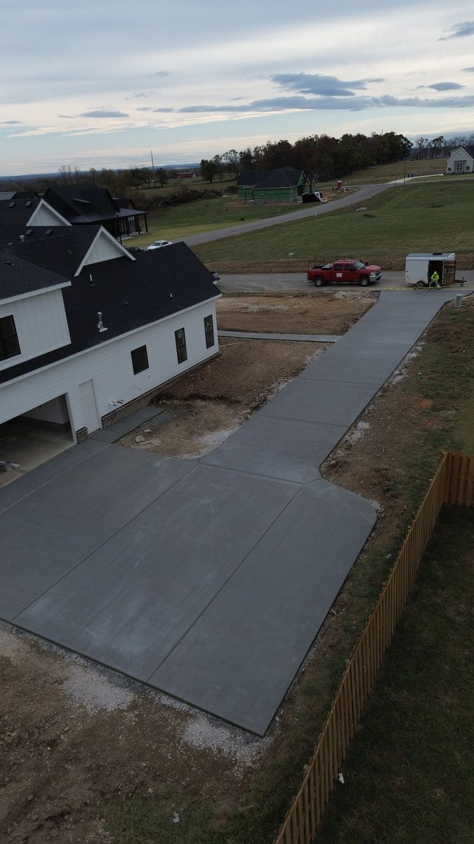 Driveways for Modern Concrete LLC in Lowell, AR