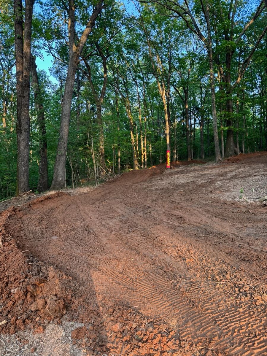 Seasonal & Specialty Services for DIRT PLUS LLC in Bowling Green, KY