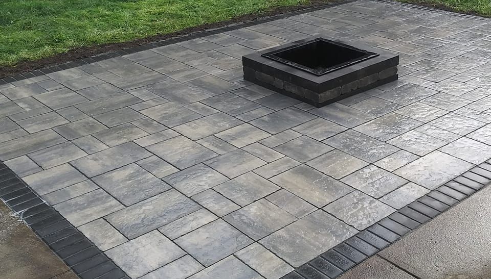 Firepit Patio Design & Construction for Humphries Hardscape - Pavers and Landscaping in Wyandotte, MI