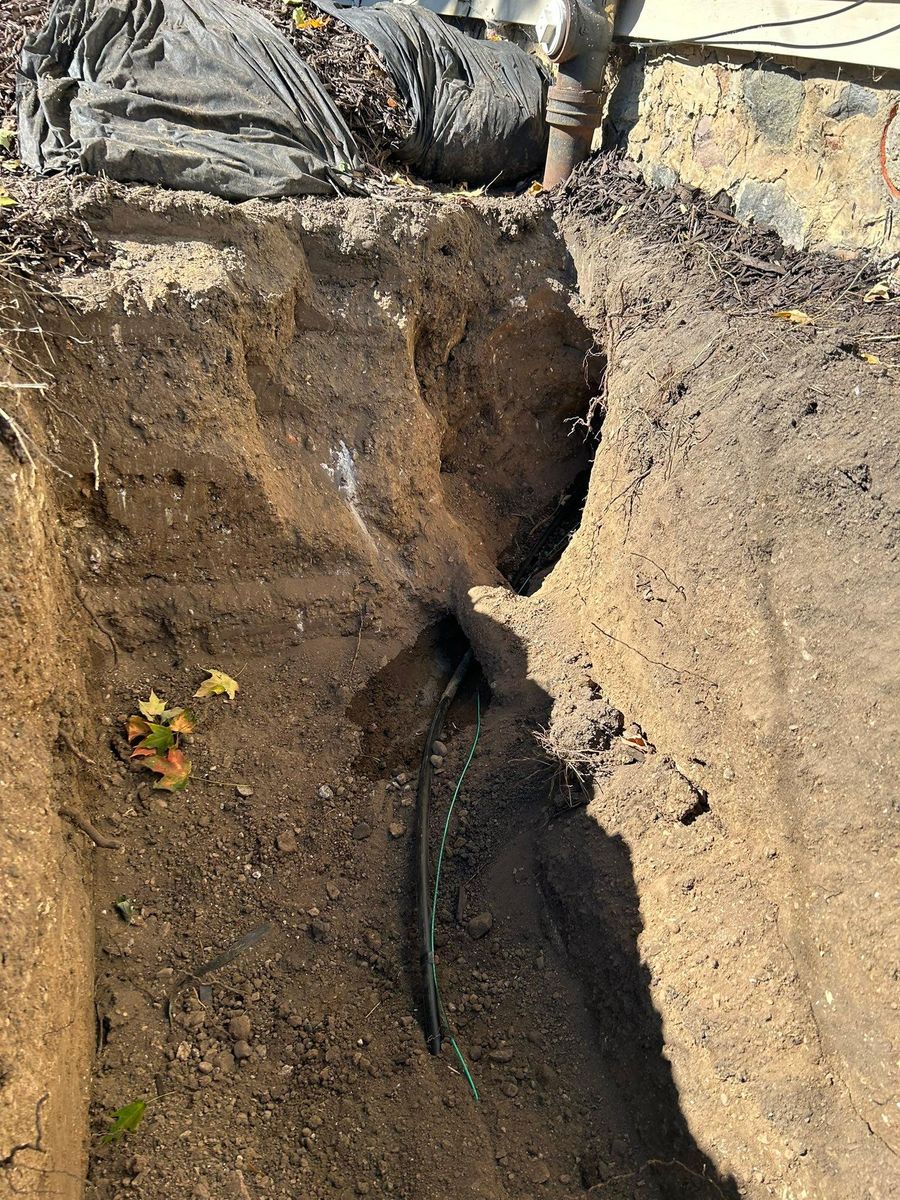Trenching for Mike Wilcoxson Excavating & Well Drilling in Pierceton,  IN