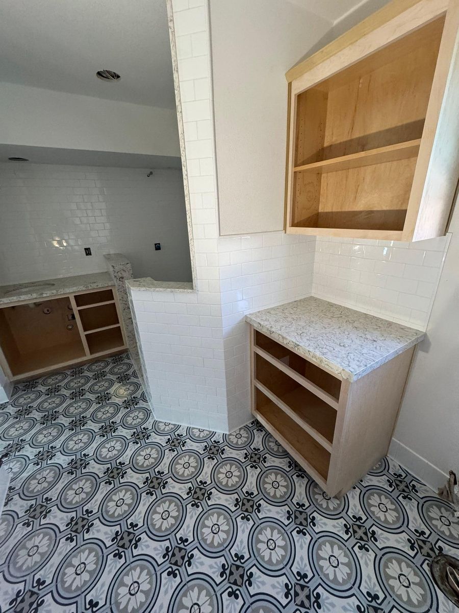 Kitchen Counter Tile for Hinkle Tile in Yucaipa, CA