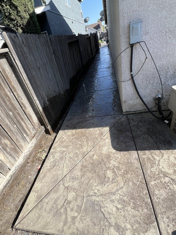 Sidewalk Installation for PREMIER CONCRETE CREATIONS in Stockton, CA