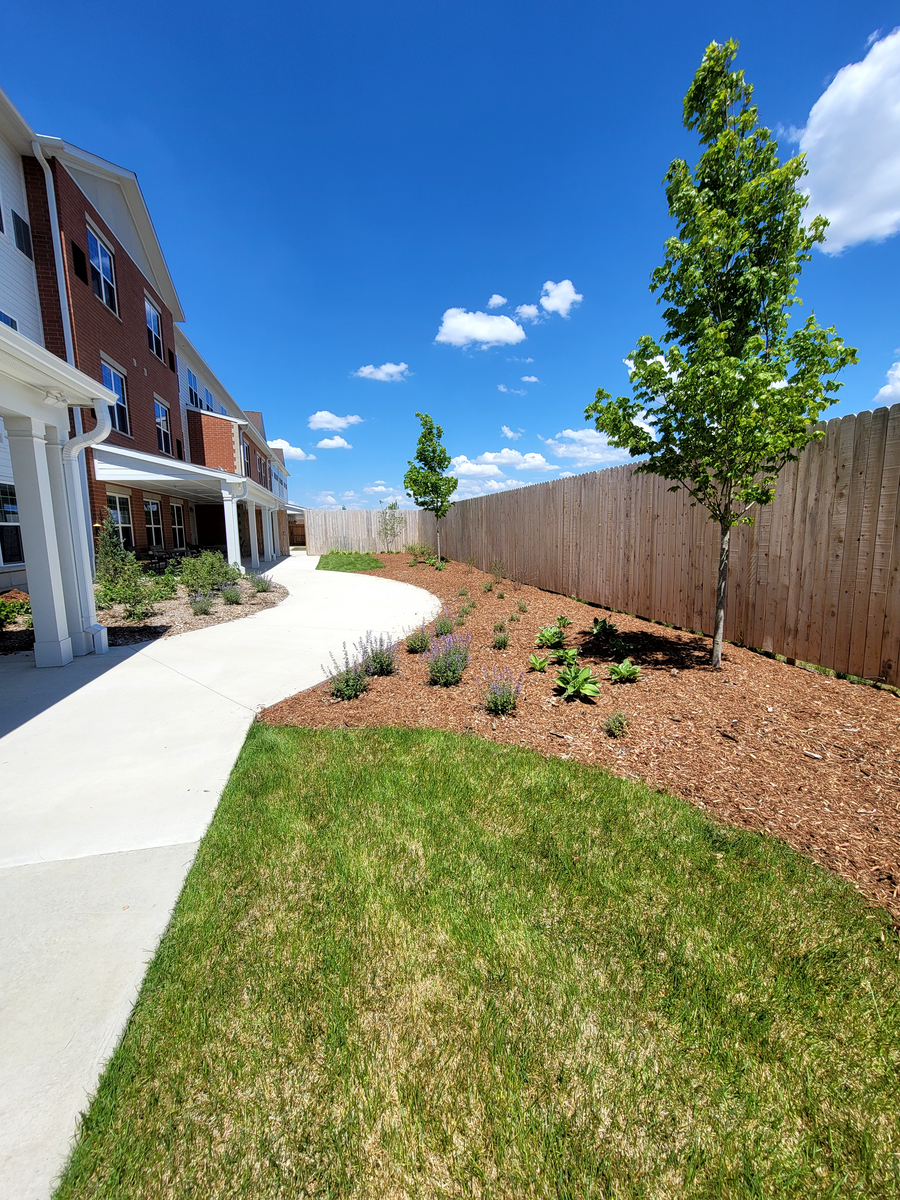 Landscaping for Benny's Lawn Care in Elkhart, IN